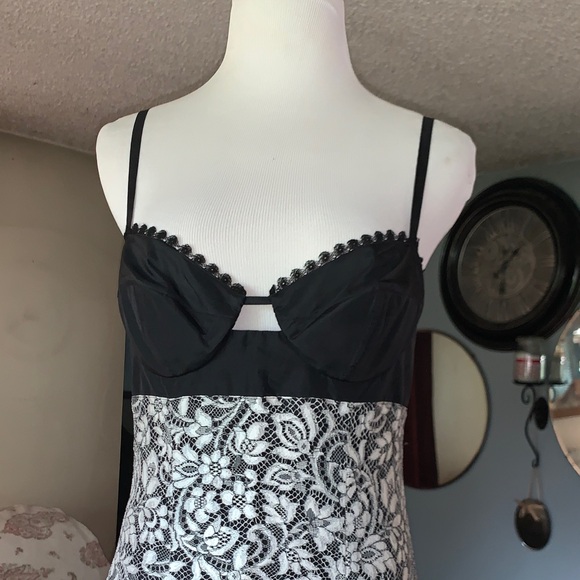 La Perla Other - La Perla Elegant Black And White Floral Lace Chemise Style Dress Preloved